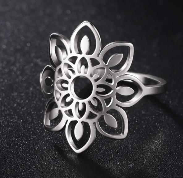 Boho Mandala Flower Ring